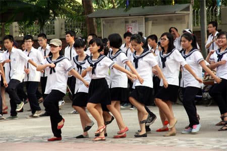 GS Văn Như Cương: Lễ khai giảng còn nhiều sáo rỗng