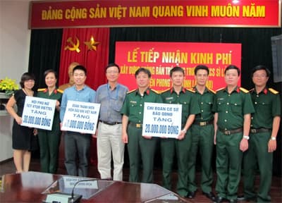 Tiếp nhận hơn 110 triệu đồng xây dựng phòng bán trú cho học sinh vùng cao