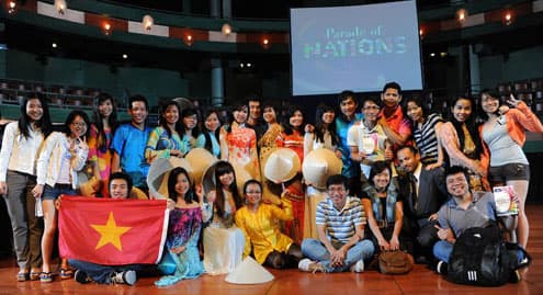 Người Việt tại Indonesia, Bỉ, Đức và Mexico đón Xuân Giáp Ngọ 2014