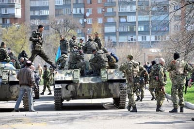Điện Kremlin xác nhận triển khai binh sĩ sát Ukraine