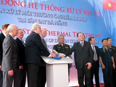 Khởi động hệ thống xử lý nhiệt Dự án xử lý ô nhiễm Dioxin