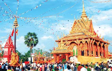 Đồng bào Khmer tỉnh Bạc Liêu vui đón Tết Chôl-Chnăm-Thmây 2015