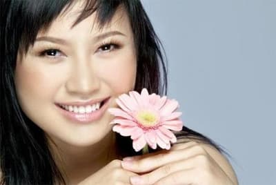 Ca sĩ Khánh Linh “xuống phố” hát cùng LUALA Concert