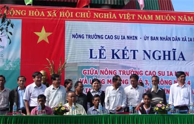 Kết nghĩa để giúp nhau phát triển