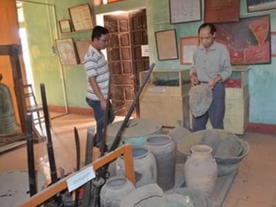 “Bỏ quên” hàng loạt cổ vật khắc họa xứ Mường cổ
