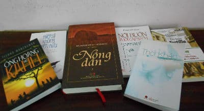 Vì sao văn học dịch “trắng tay”?