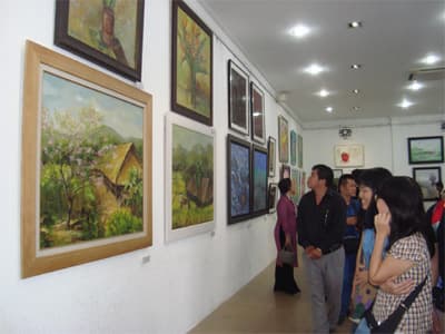 “Sắc màu 4” - cuộc sống trong mắt phái đẹp