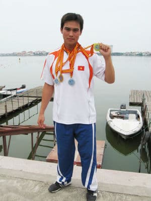 Vượt khó