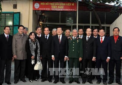 Chủ tịch nước Trương Tấn Sang thăm Hội Hỗ trợ gia đình liệt sĩ Việt Nam