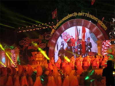 Linh thiêng nguồn cội Hùng Vương