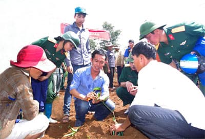 Trí thức trẻ “thắp sáng” vùng biên