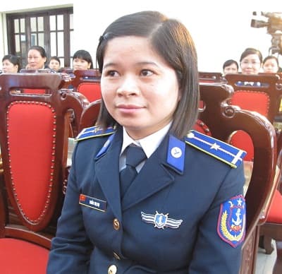“Vẫn gần bên anh vì Trường Sa luôn bên em...”