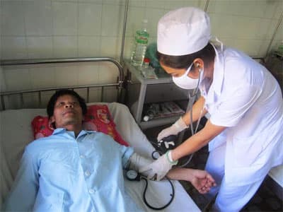 Các bác sĩ quân y đã sinh ra tôi lần thứ hai