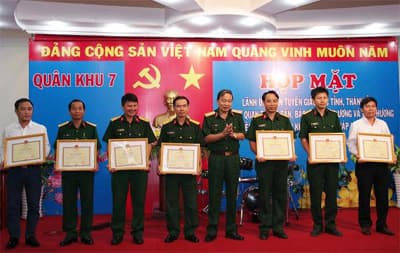 Tăng cường phối hợp tuyên truyền hoạt động với các cơ quan báo chí