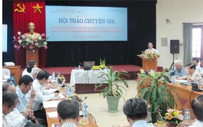 Việc đề xuất những định hướng giải pháp ở tầm chiến lược còn yếu