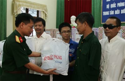Nắm vững chủ trương, chủ động thực hiện hiệu quả công tác chính sách và phong trào “Đền ơn đáp nghĩa” trong tình hình mới