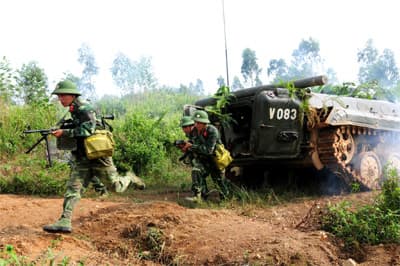 Yêu thương đồng chí, đồng đội