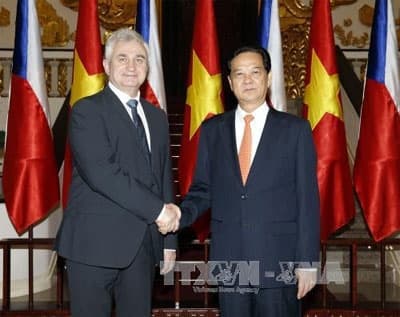 Thủ tướng Nguyễn Tấn Dũng hội kiến Chủ tịch Thượng viện Cộng hòa Séc