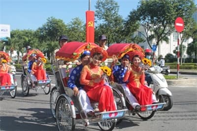 Lễ cưới tập thể cho công nhân lần đầu tiên tại Đà Nẵng