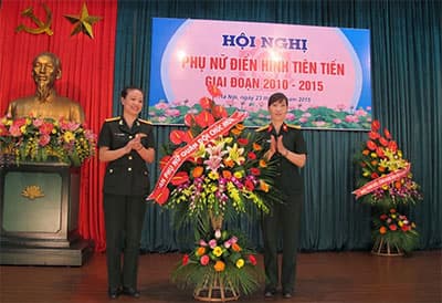 Tôn vinh điển hình Phụ nữ Bệnh viện Trung ương Quân đội 108