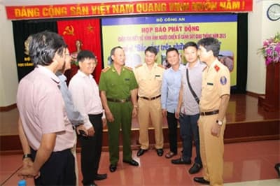 Cuộc thi viết về cảnh sát giao thông: “Sắc nắng trên những tuyến đường”