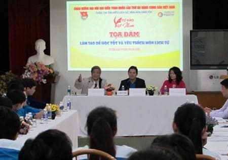 Tọa đàm “Làm sao để học tốt và yêu thích môn Lịch sử”