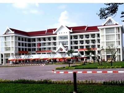 Bàn giao dự án Học viện Chính trị-Hành chính cho Lào