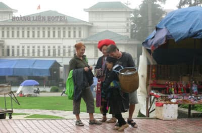 Những điều giả dối ở một thiên đường