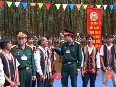 Chuyện về đứa con của bản làng