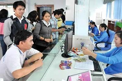 Rà soát, điều chỉnh những bất cập trong việc bán vé tàu