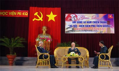 Giao lưu truyền thống: “Âm vang 40 năm Hà Nội - Điện Biên Phủ trên không”