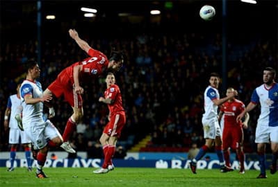 Liverpool thắng kịch tính trước Blackburn