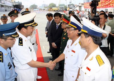 Tàu hải quân Trung Quốc thăm TP Hồ Chí Minh