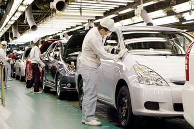 “Nổi sóng” vì tăng thuế tiêu dùng