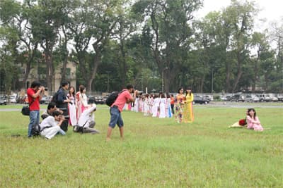 Khoe sắc nơi thành cổ