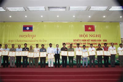 Phối hợp xây dựng địa bàn biên giới ổn định, vững mạnh