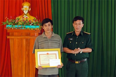 Cháy tàu giữa biển, 38 thuyền viên thoát nạn
