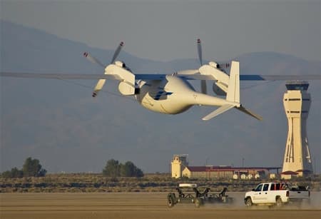 UAV Hydrogen Phantom Eye thực hiện chuyến bay đầu tiên