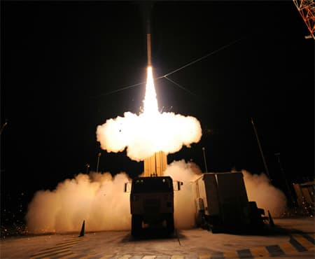Mỹ: 2 tỉ USD mua đạn tên lửa cho tổ hợp THAAD