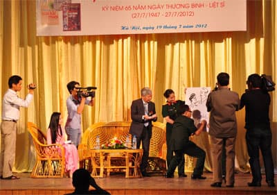 Giao lưu “Tháng Bảy tri ân”