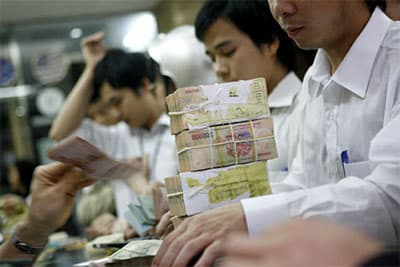 Năm 2020, nợ công không quá 65% GDP