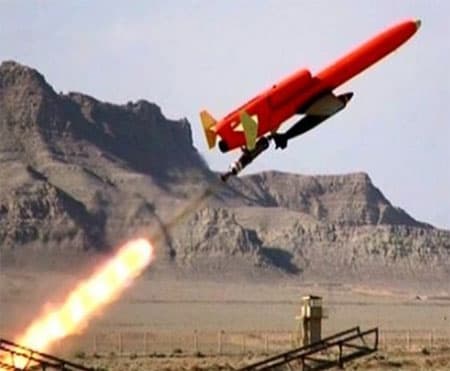 Iran trang bị tên lửa lên UAV nội địa