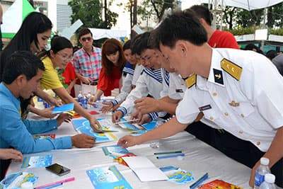 Mùa xuân biển đảo quê hương