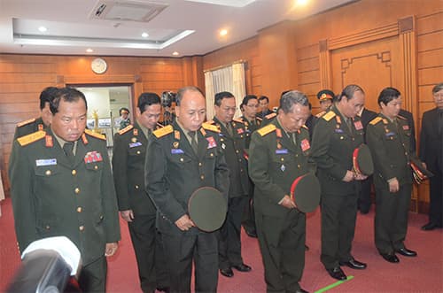 Tưởng niệm Đại tướng Võ Nguyên Giáp trên thế giới