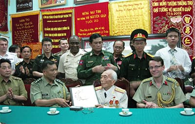 Kỳ II: Vị Tổng Tư lệnh giản dị nhưng vô cùng uyên bác
