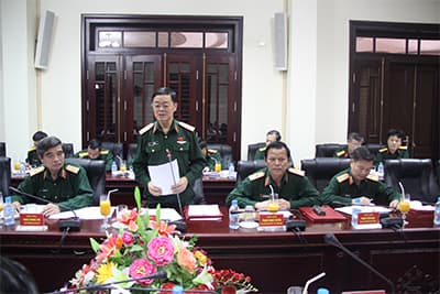 Tạo điều kiện cho Tổng công ty Đông Bắc làm kinh tế kết hợp với quốc phòng