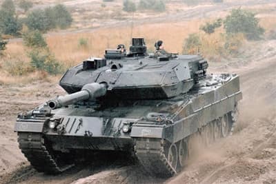 Chán tăng nội địa, Ba Lan mua 116 xe tăng Leopard-2