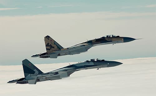 Su-35S kiểm tra khả năng "không chiến quần vòng"