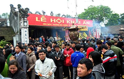 Hàng nghìn người dự Lễ khai ấn đền Trần