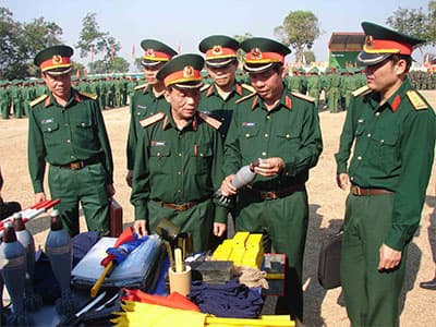 Các đơn vị trong toàn quân ra quân huấn luyện năm 2013